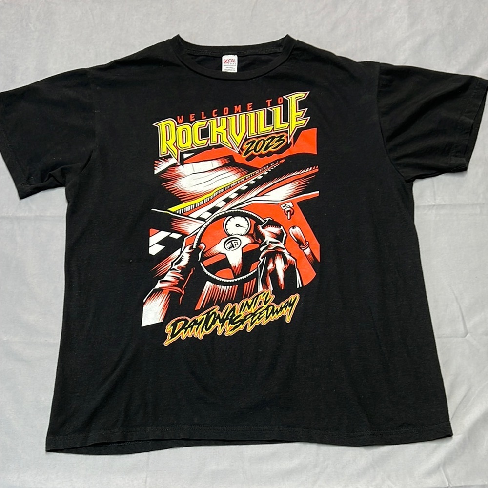 Socal Black Rockville 2023 Graphic T-Shirt 100% cotton short sleeve size large